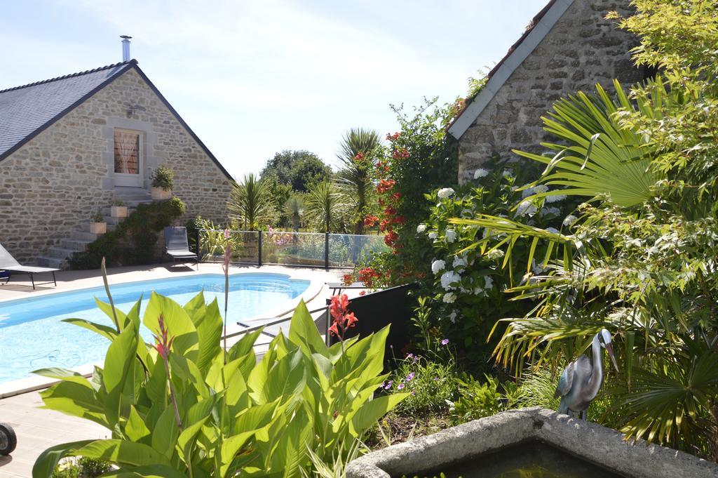 La Ferme De Kerraoul Bed & Breakfast Combrit Exterior photo