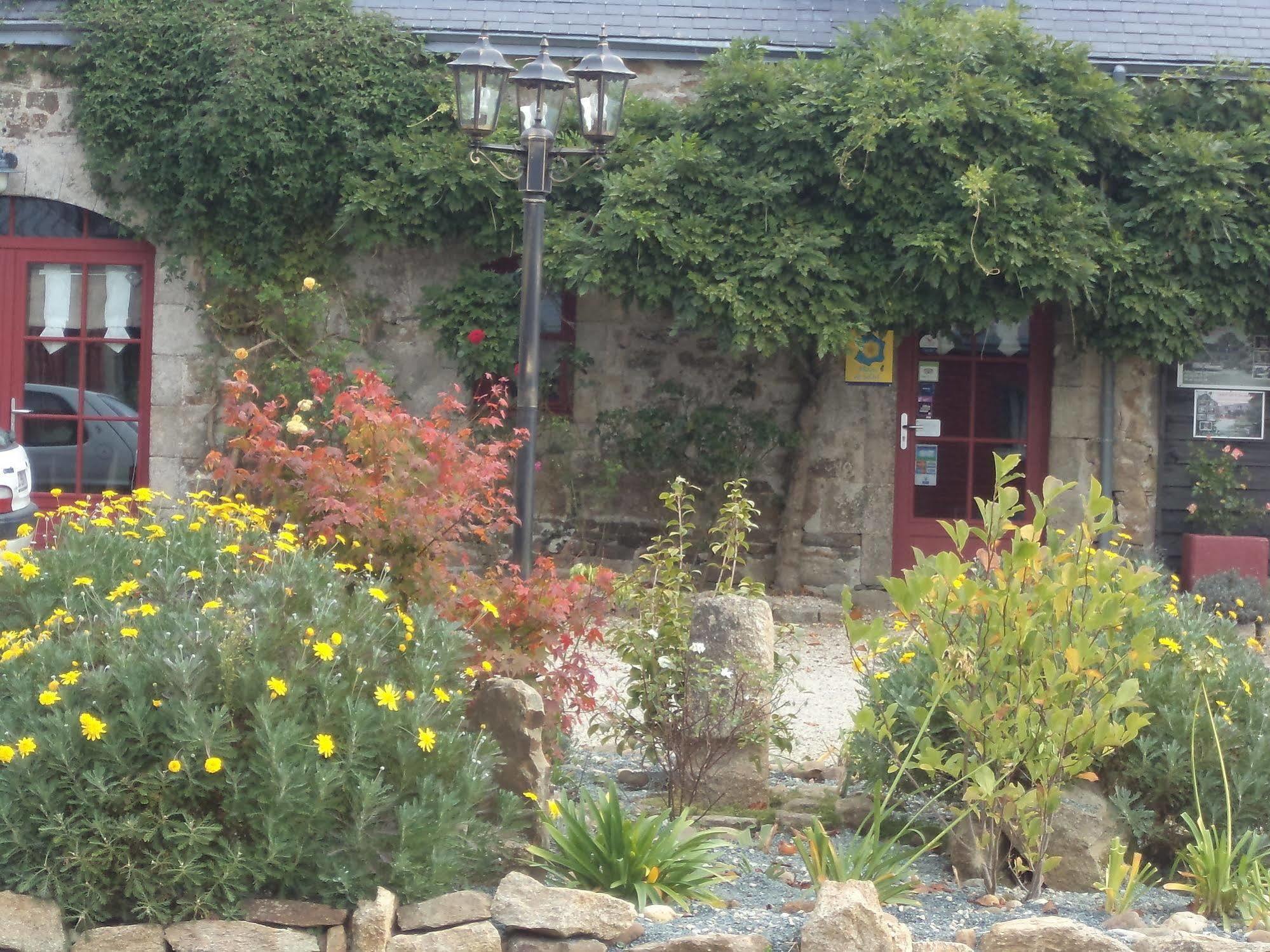 La Ferme De Kerraoul Bed & Breakfast Combrit Exterior photo